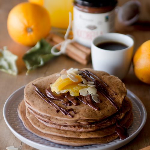 Pancake vegan con cannella e arancia